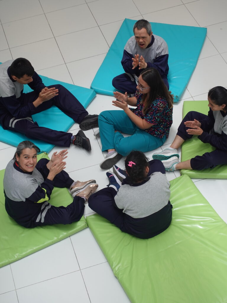 Fundación Ceres
Internado
Niños Especiales
Servicio